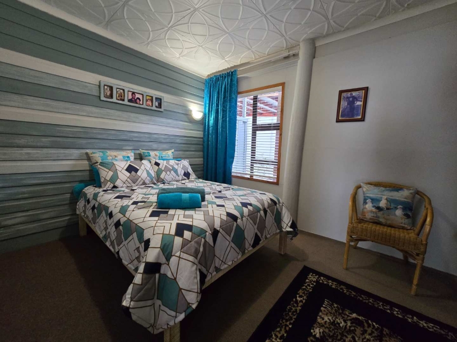 4 Bedroom Property for Sale in Stilbaai Wes Western Cape